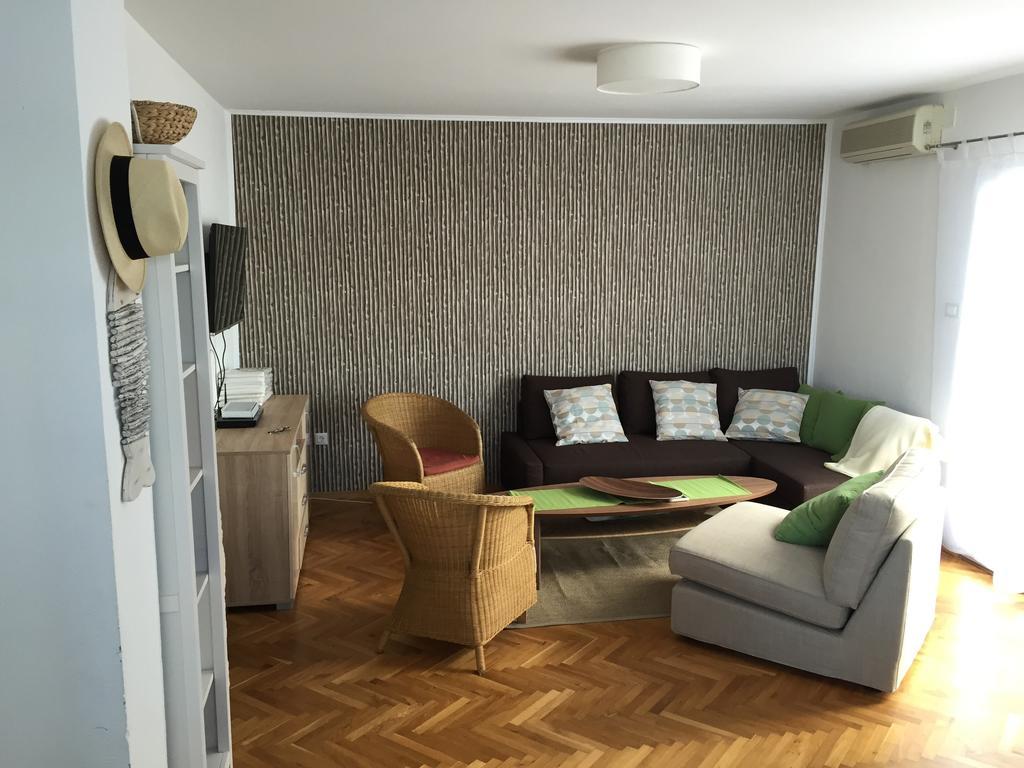 Holiday Home Mala Duba Zivogosce Bilik gambar
