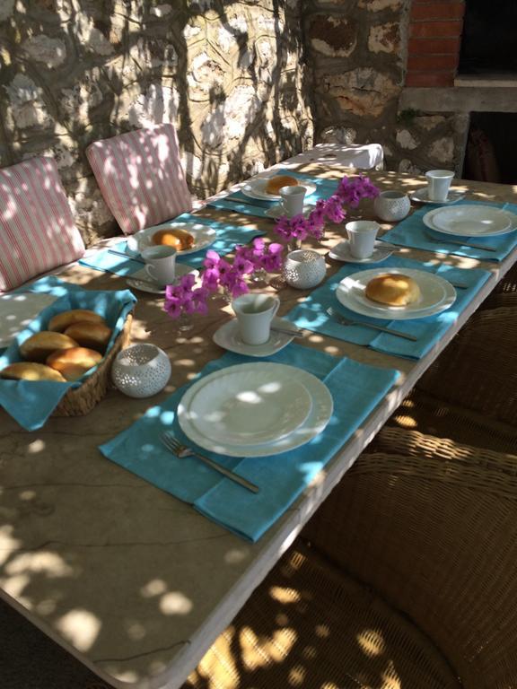 Holiday Home Mala Duba Zivogosce Bilik gambar
